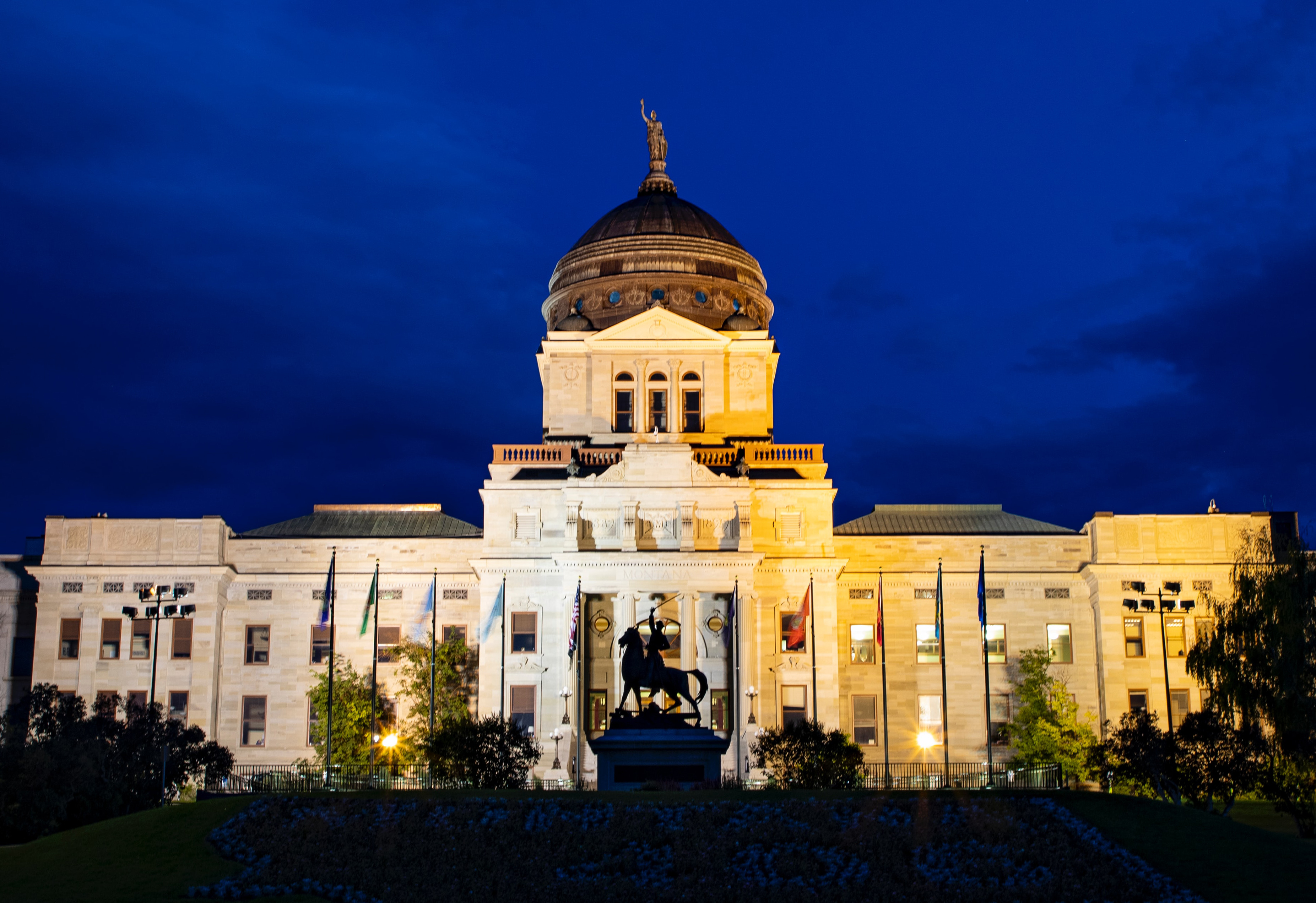 Montana Capitol by Mick Haupt via Unsplash - cr.jpg