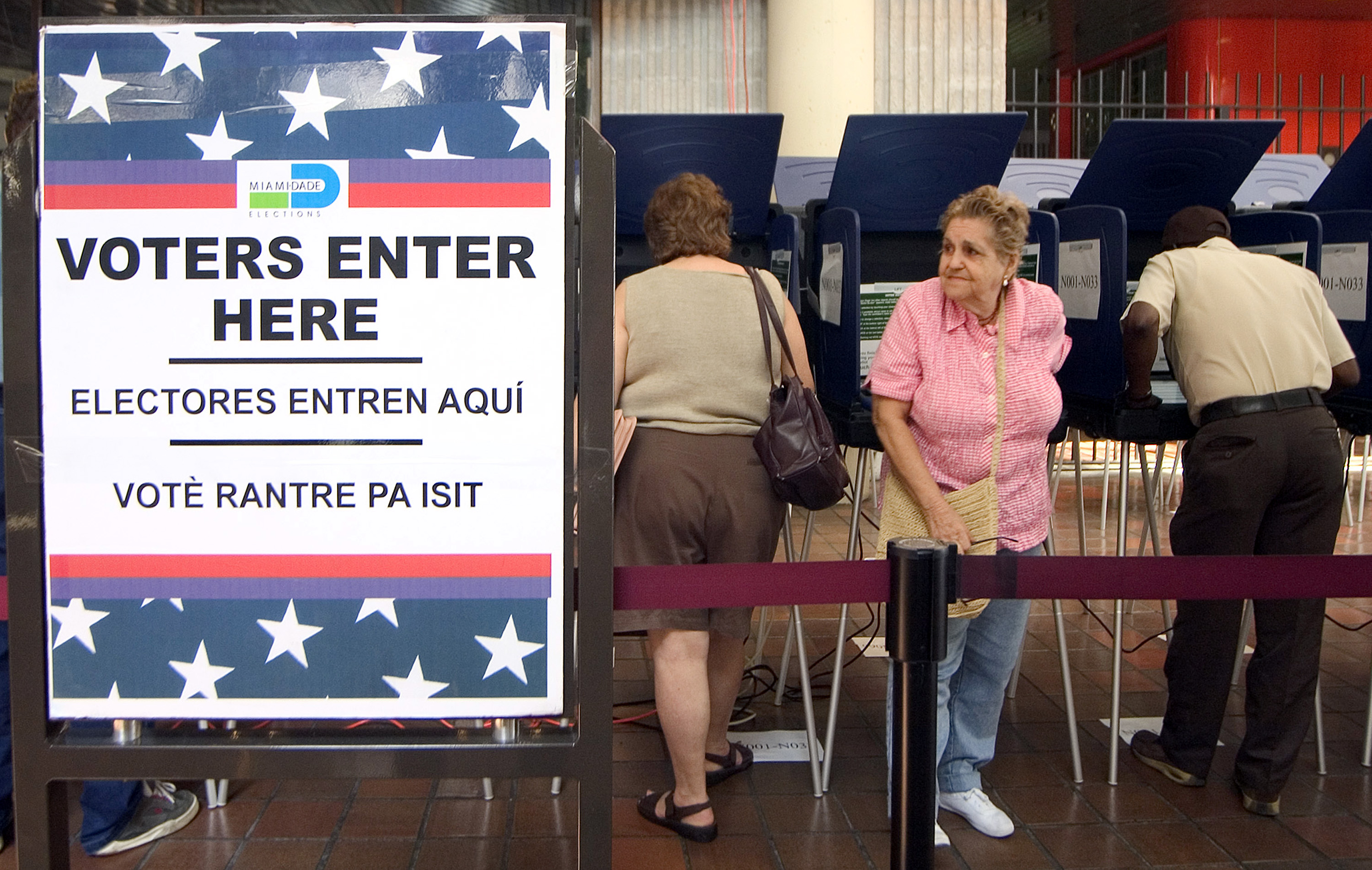 Latino Voters Go To The Polls Early In Florida