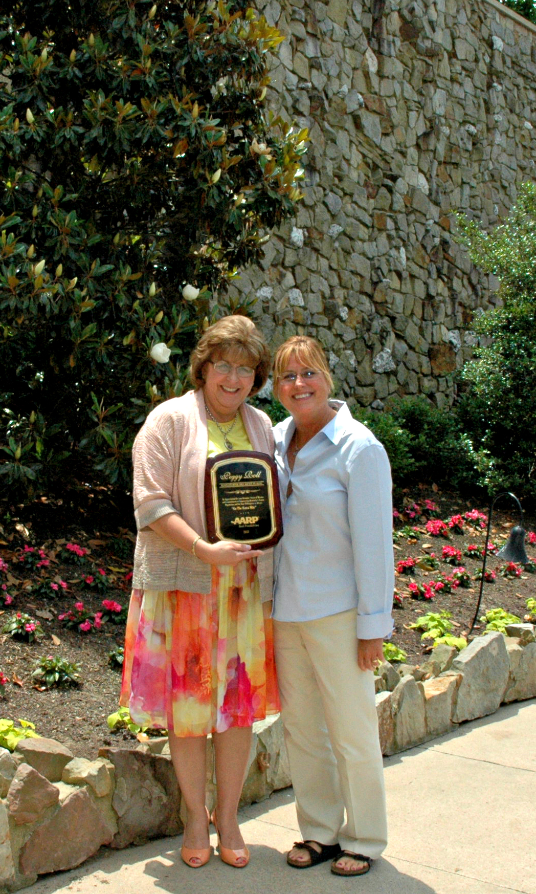 AARP Kentucky Associate State Director of Advocacy Cathy Allgood Murphy presented Roll the award during the Annual Lexington Summer Series on Aging at the KAG Award Luncheon. Roll accepted the award saying, “I believe no one can better tell lawmakers what seniors need most than seniors themselves. Our seniors don’t mind you fighting for them, but they want to fight for themselves, too.”