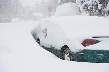 Winter_Car buried in snow_499,997_cmp