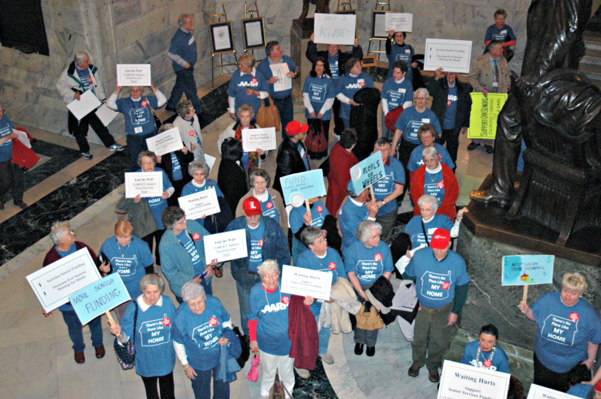 rotunda_above1_rally