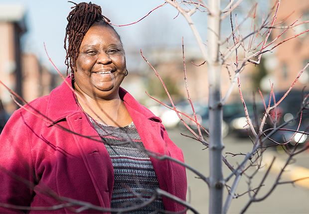 Jersey City, Nj January 21st 2018. Kimberly Ross, who has lived her whole life at Marion Gardens housing estate, helped with a beautification project. Second location was the Puluski Skyway a few blocks from her residents. Photography Christopher Lane/AARP