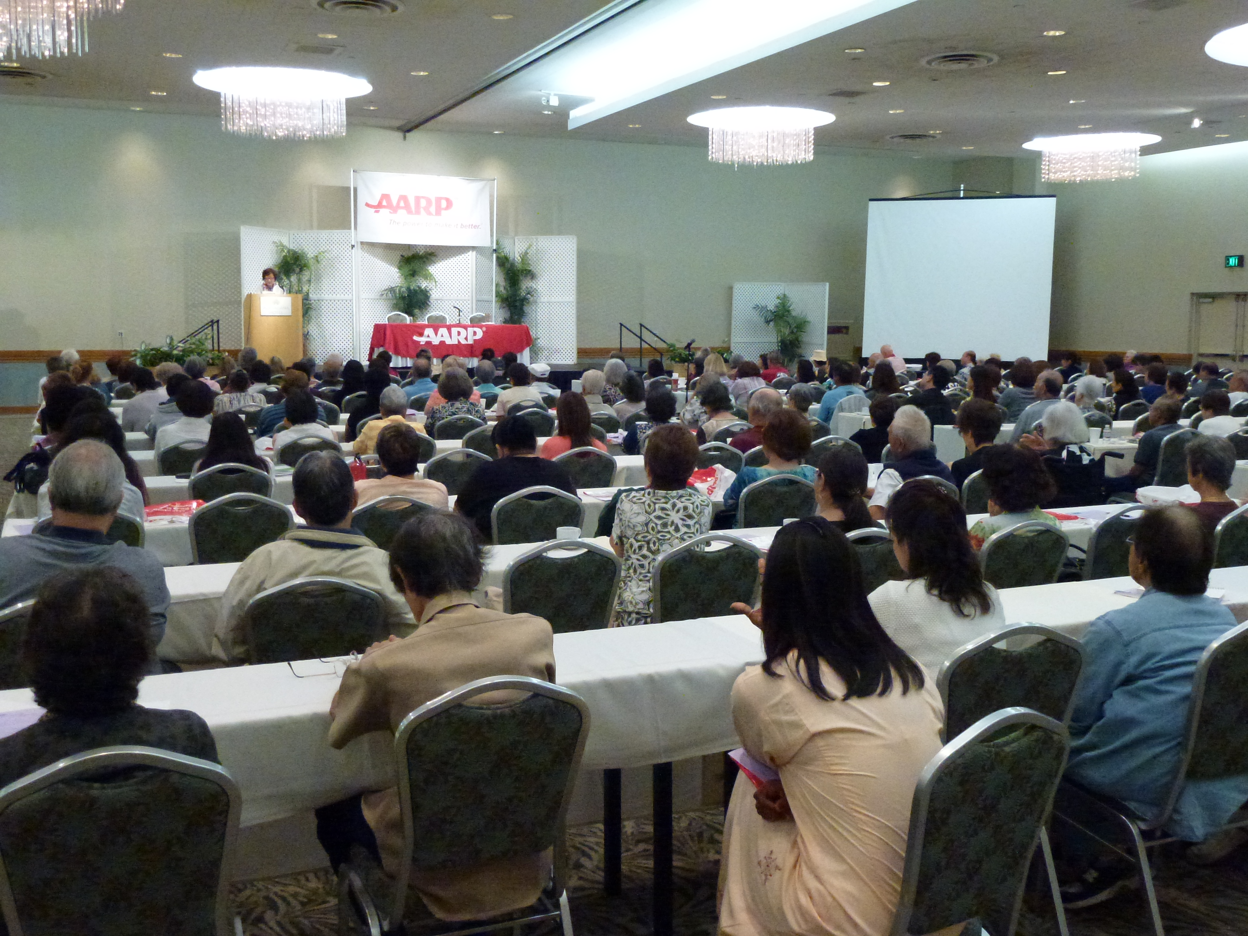 More than 400 people attended two AARP-sponsored caregiver events for Hawaii residents in November 2012.