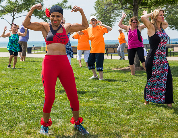 620-aarp-flash-mob-detroit-body-builder