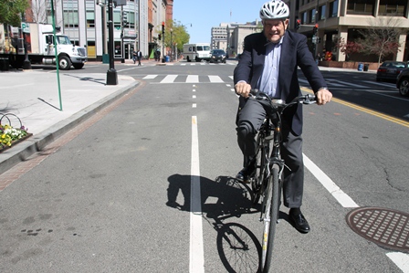 Ron Swanda in Bike Lane at 6th & E Sts, NW #1-resized