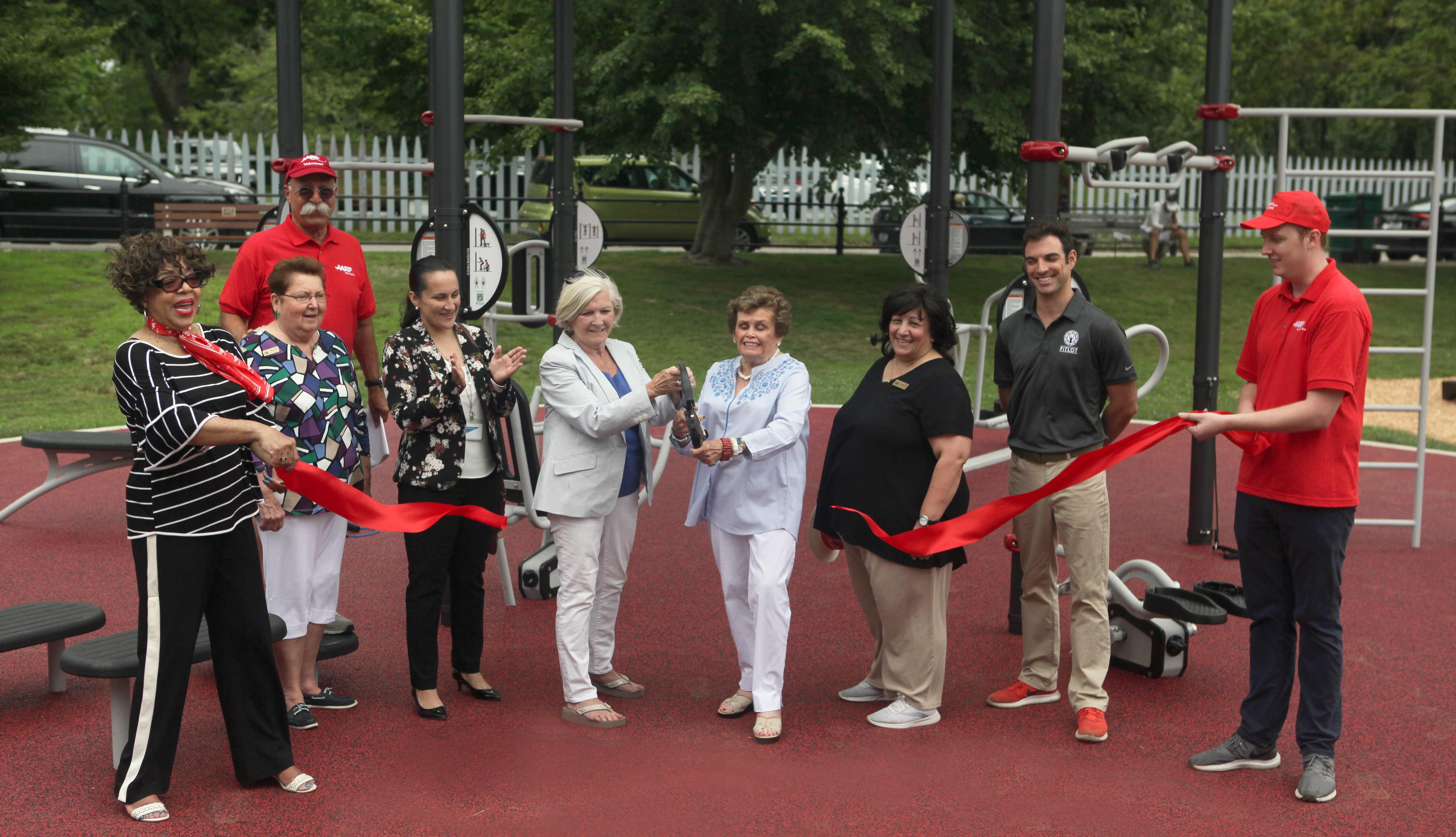 Newport Fitness Ribbon Cutting.jpg