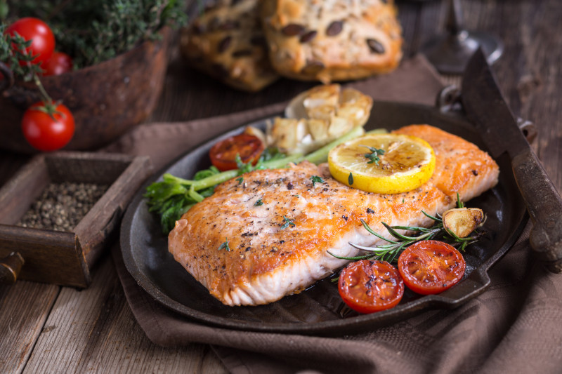 Fillet of salmon with vegetable