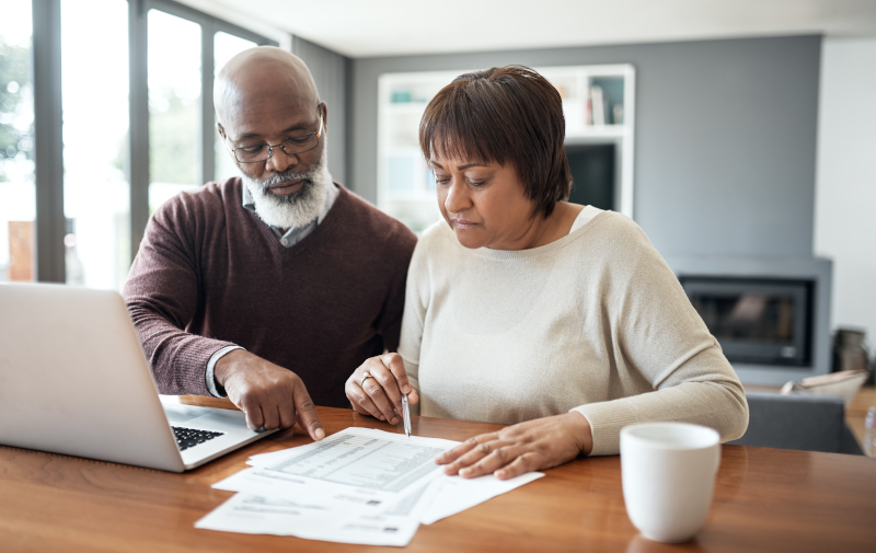 couple paying bills