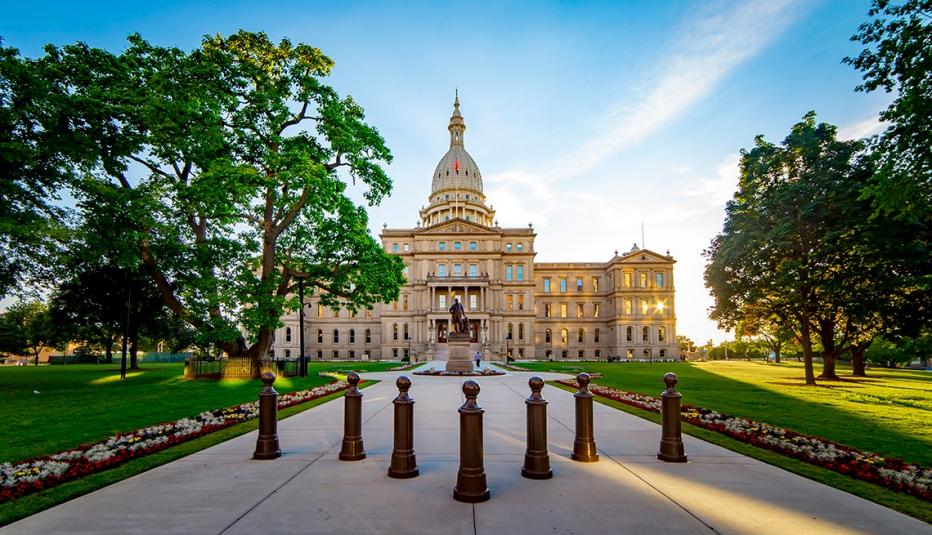 michigan-state-capitol.jpg