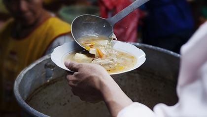 420-woman-serving-soup-learn-about-hunger-foundation_imgcache_rev1353020004244