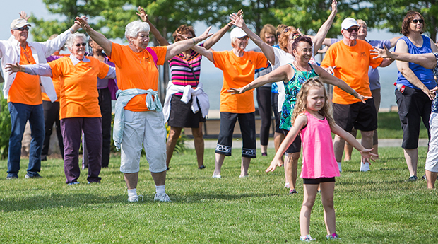 620-aarp-flash-mob-detroit-girl