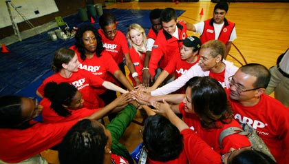 420-aarp-volunteers-aarp-foundation-day-of-service.imgcache.rev1334000352078