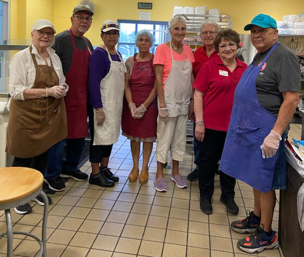 Veterans dinner 3 .jpg