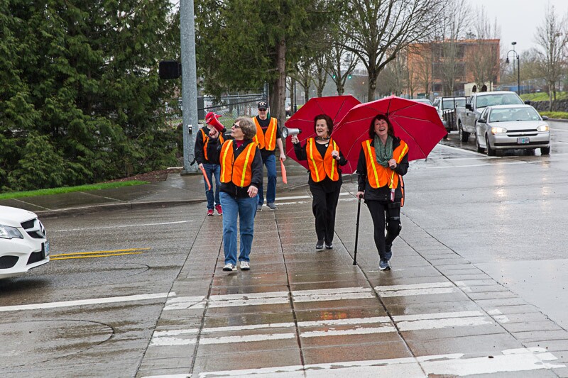 Neighbor Walks Action Photo Elaine Christine Yvonne 2017