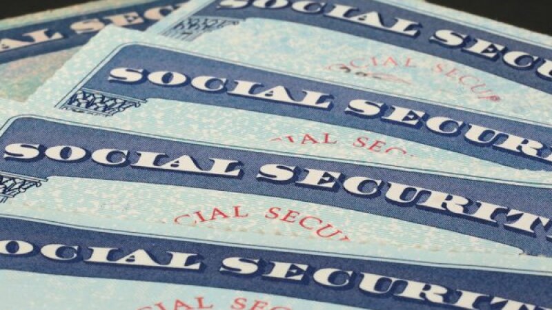 1140-social-security-election-issue.imgcache.rev4ab602b3a69ea67c8b04d20112101117.web.600.342.jpg