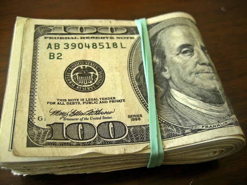 $100 bills
