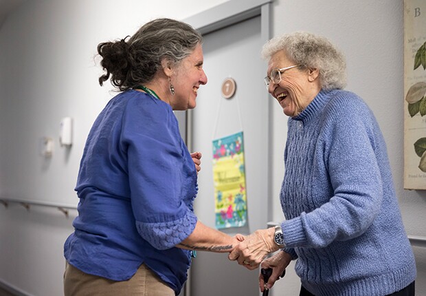 620-or-services17-state-news-beverley-desaulnier