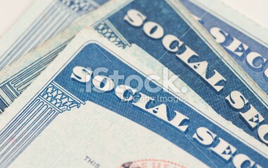 10.08.13 499,999stock-photo-23052900-social-security-cards