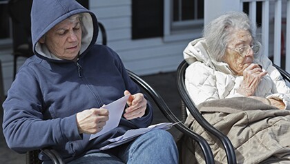 25173892-caregiver&mother