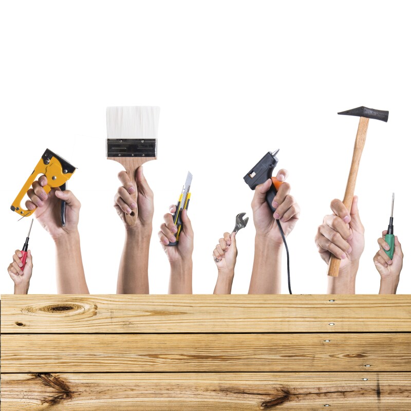 ConstructionHands_JulieBetts_500000_shih-wei