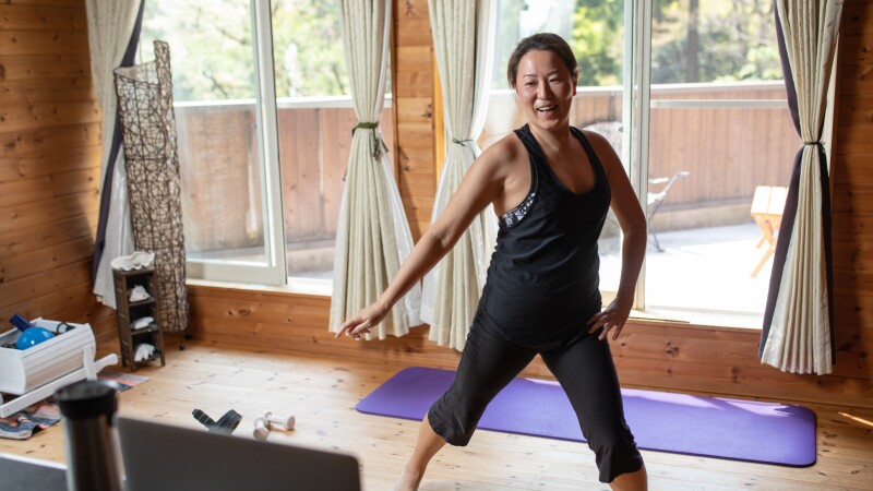 Online exercise at home with webcam
