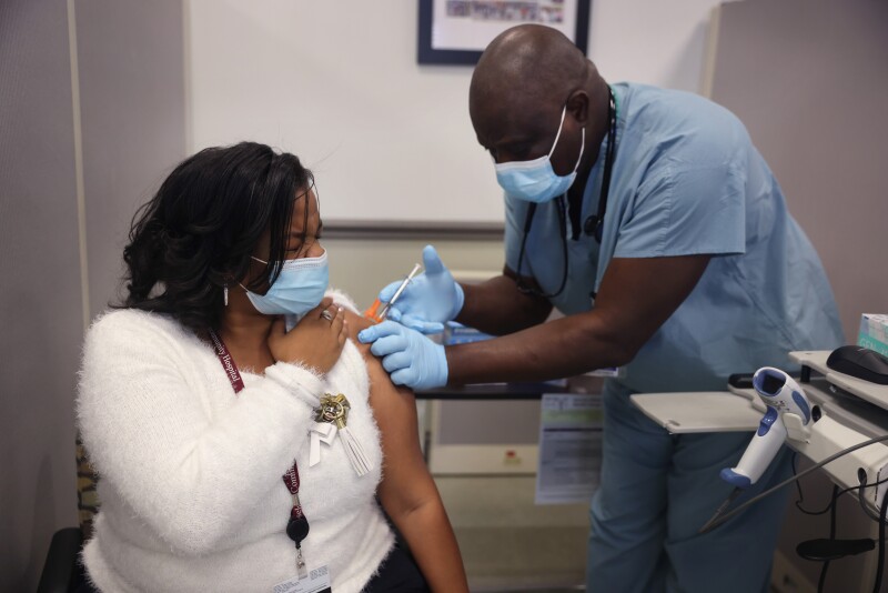 Chicago's Roseland Community Hospital Administers Covid Vaccinations To Hospital Staff