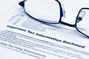 istock_tax-form-alexkopje-300x199