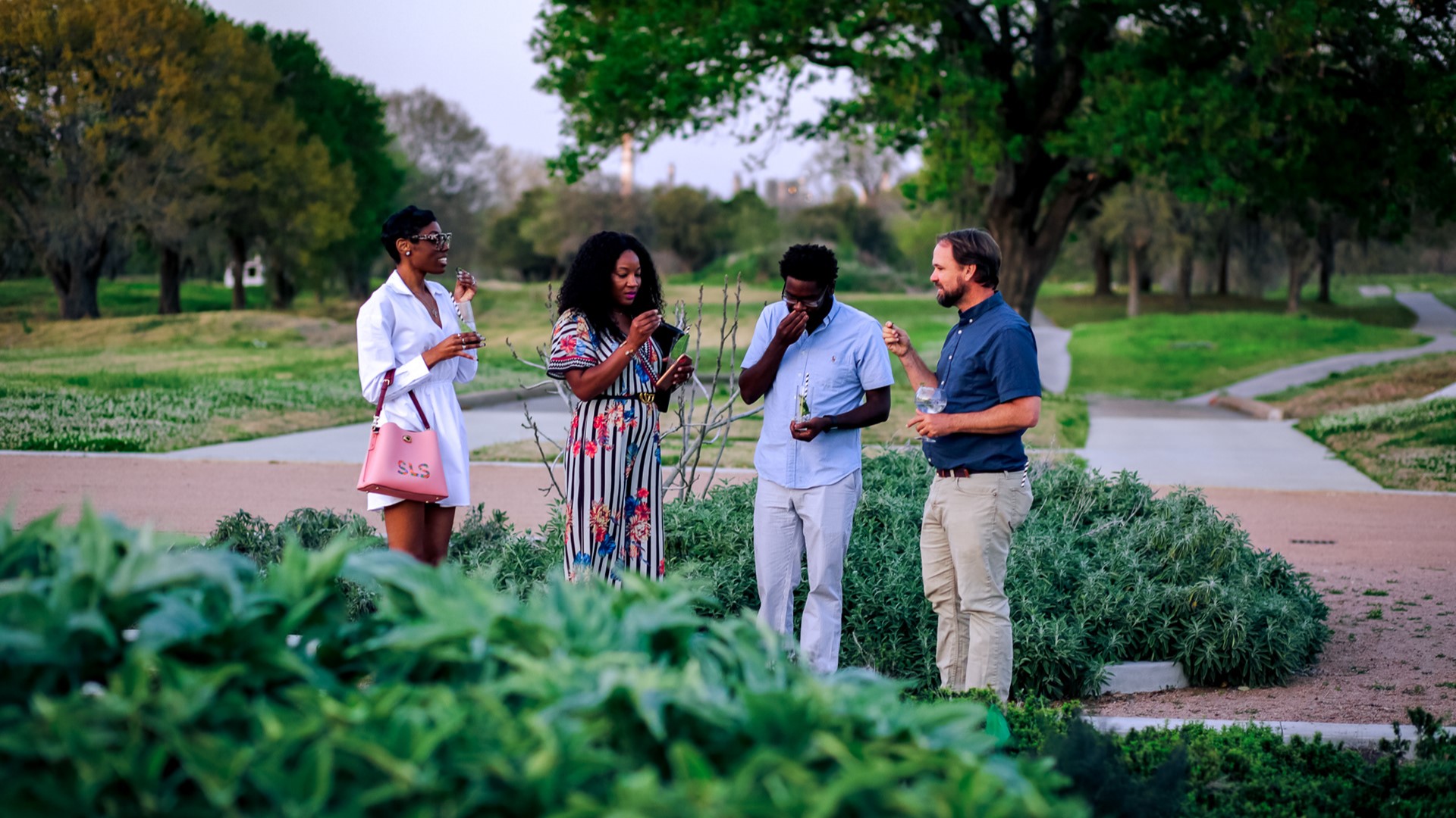 Houston Botanic Garden: Evening Foraging (Marco Torres)